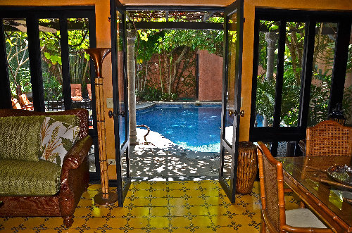 House in Tamarindo for   6 •   with private pool 