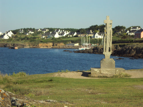 Clohars carnoet -    vue sur mer 