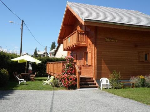 Chalet  Ancelle pour  9 •   avec balcon 