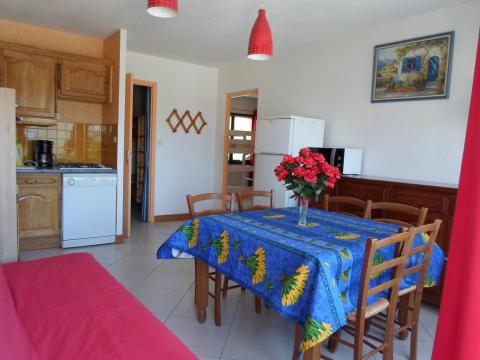 Appartement  Ancelle pour  6 •   2 toiles 