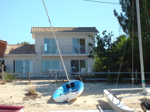 Maison  Maubuisson pour  8 •   avec balcon 