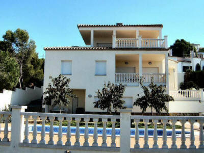 House in L'Escala - Vacation, holiday rental ad # 38526 Picture #0 thumbnail