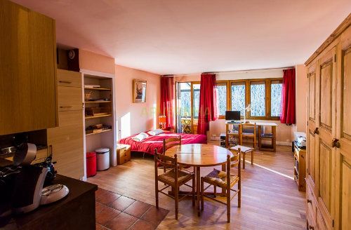 Studio in St nectaire for   2 •   animals accepted (dog, pet...) 