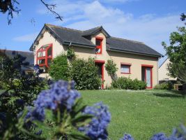 Bretagne Bord de mer - Gite confortable au calme Grand jardin et parki...