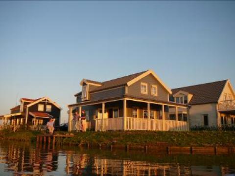 Simonshaven -    view on lake 