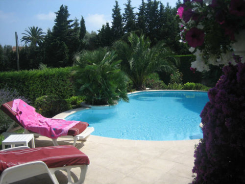 Flat in Antibes for   3 •   with private pool 