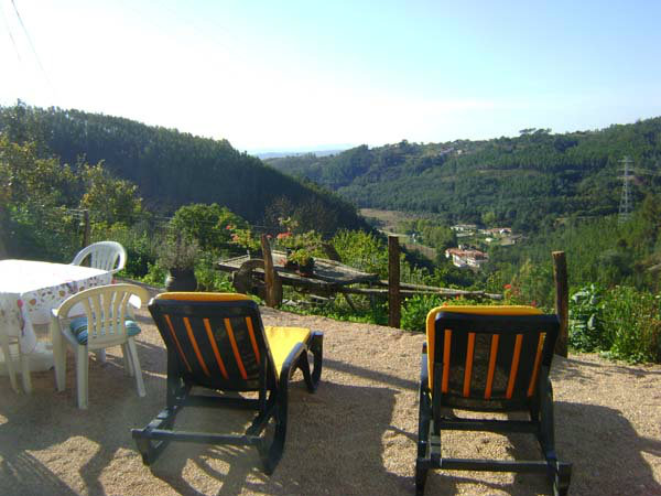 Haus in Arganil fr  7 •   mit Terrasse 