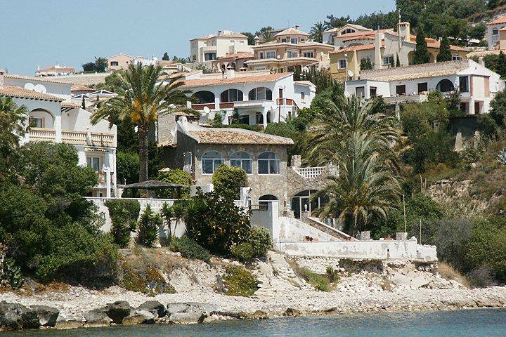 Calpe - puerto blanco -    view on sea 