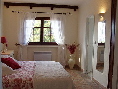 Flat in Saint-paul de vence for   4 •   private parking 