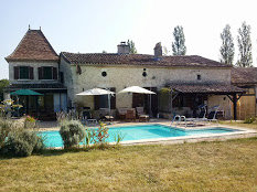 Gite  Saint sernin de duras pour  10 •   avec piscine partage 