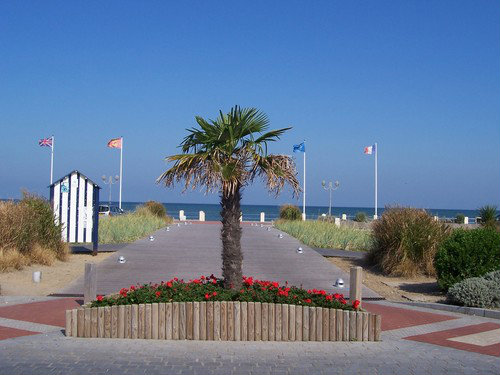 Merville franceville plage -    Haustiere erlaubt (Hund, Katze... ) 