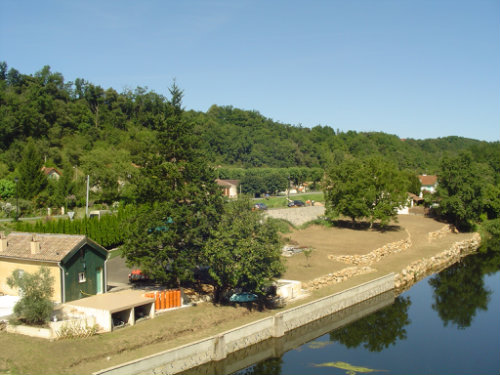 Saint-capraise-de-lalinde -    elimet sallittu (koira, kissa...) 