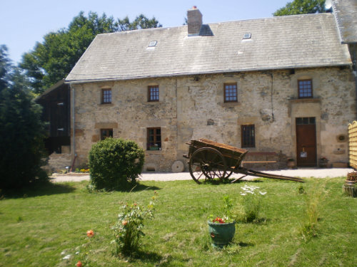 St-julien-la-geneste -    animaux accepts (chien, chat...) 