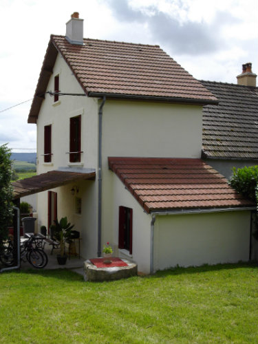 Maison  St leger du bois pour  5 •   avec piscine prive 