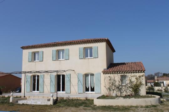 Maison  Marignane pour  5 •   avec piscine prive 