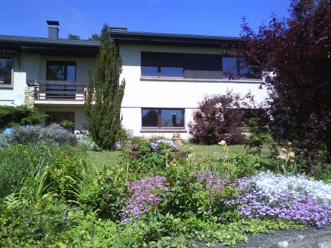 Chambres d'htes Alsace - Bed and Breakfast  Au calme. 