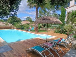 Gite � Nages et solorgues pour  4 &bull;   &bull;  parking priv� 