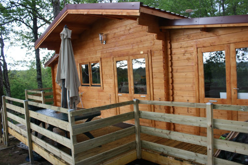 Chalet  Peyrignac pour  5 •   3 toiles 