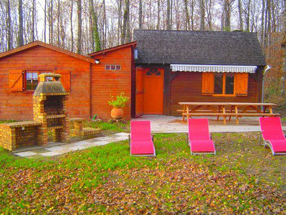 Chalet in Jupilles fr  8 •   2 Schlafzimmer 