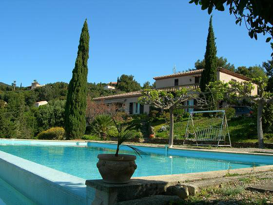 Maison  Le rayol canadel pour  10 •   vue sur mer 