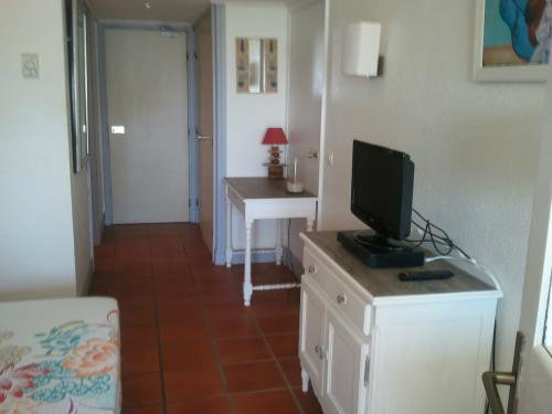 Flat in Saint-François - Vacation, holiday rental ad # 41730 Picture #8