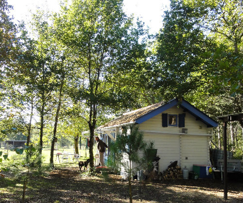 Chalet in Saint vivien de medoc voor  4 •   tuin 