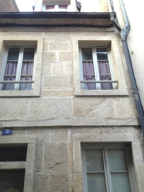 Appartement  Dole pour  2 •   1 salle de bains 