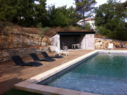 Maison  Belcodne pour  5 •   avec piscine prive 