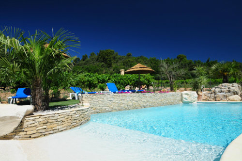 Maison de caractere - Avec piscine et jardin prives