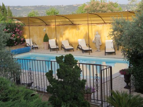 Luberon Piscine calme - Bel Air en Luberon vue panoramique Linge de ma...