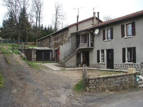 Casa rural en Issanlas para  5 •   patio 