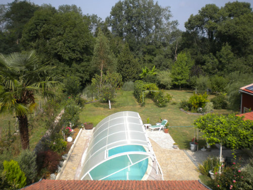 House in Charre for   8 •   with private pool 