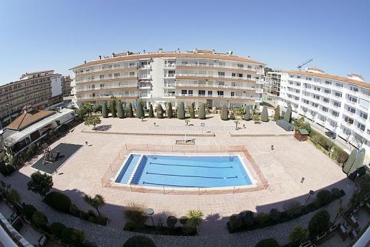 Haus in Blanes fr  3 •   mit Schwimmbad auf Komplex 