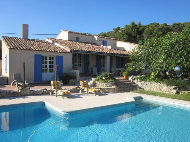 Haus in Velaux fr  11 •   mit privat Schwimmbad 