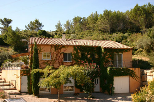 Maison  Clermont l'hrault pour  2 •   avec piscine partage 