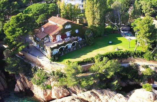 Sant feliu de guxols -    vue sur mer 