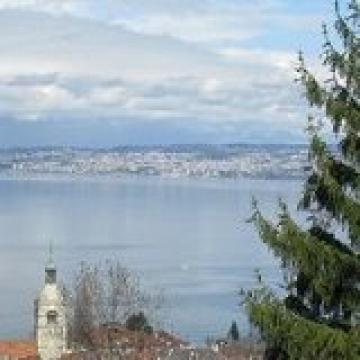 Evian les bains -    vista a un lago 