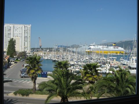 Flat in Toulon - Vacation, holiday rental ad # 43950 Picture #0