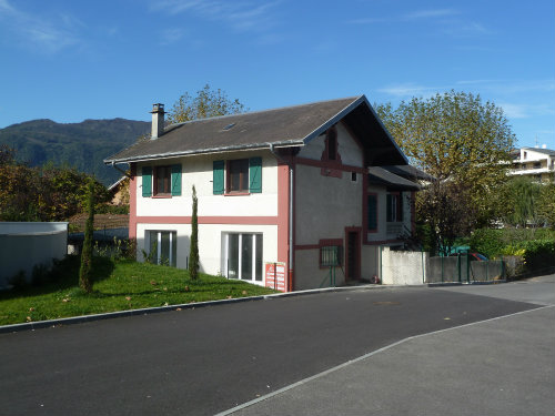 Maison  Aix les bains pour  4 •   avec terrasse 