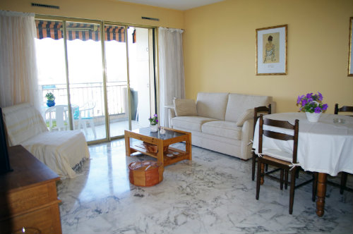 Appartement à Antibes - Location vacances, location saisonnière n°44090 Photo n°1 thumbnail