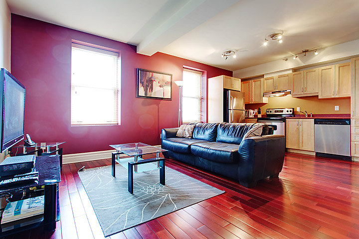 Appartement in Montreal fr  4 •   mit Terrasse 