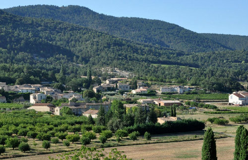 Gite  Beaumont du ventoux pour  3 •   avec terrasse 