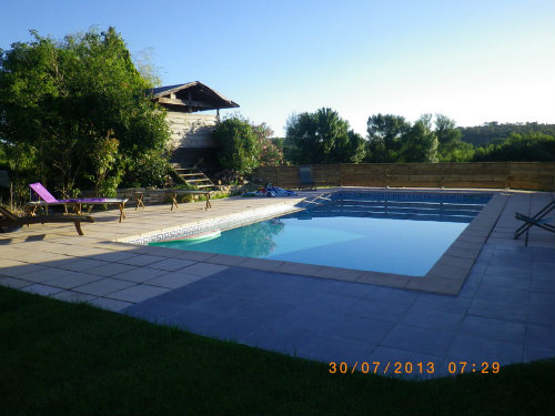 House in Saussines for   6 •   with private pool 