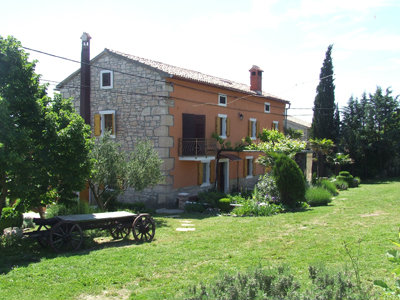 Villa Ane Rakalj - Traditional Istrian stone villa  Accommodation Istr...