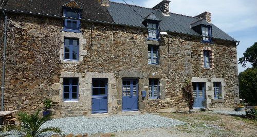 Maison  Le minihic sur rance pour  5 •   avec terrasse 