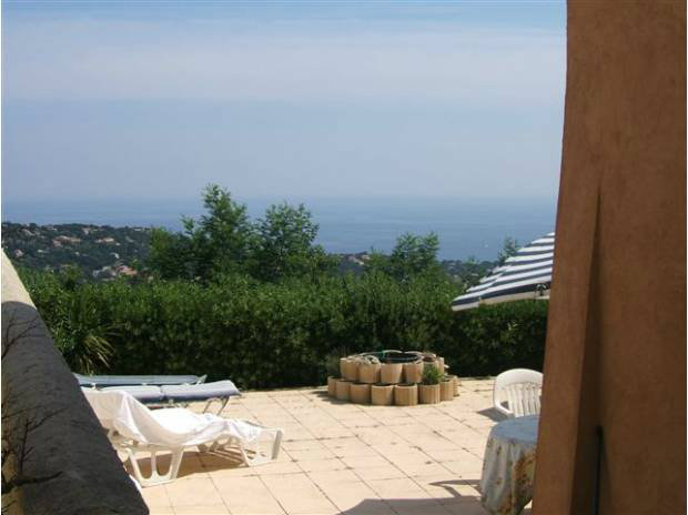 House in Cavalaire sur mer - Vacation, holiday rental ad # 44856 Picture #2 thumbnail