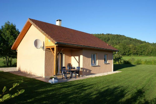 Maison  Marigny, lac de chalain pour  4 •   avec terrasse 