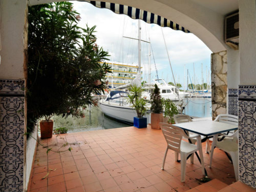 Empuriabrava -    view on lake 