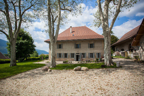 Aix-les-bains -    vue sur lac 