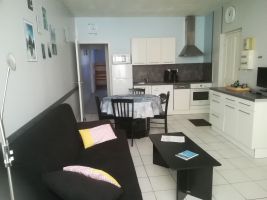 Appartement  Ax les thermes pour  6 •   1 chambre 